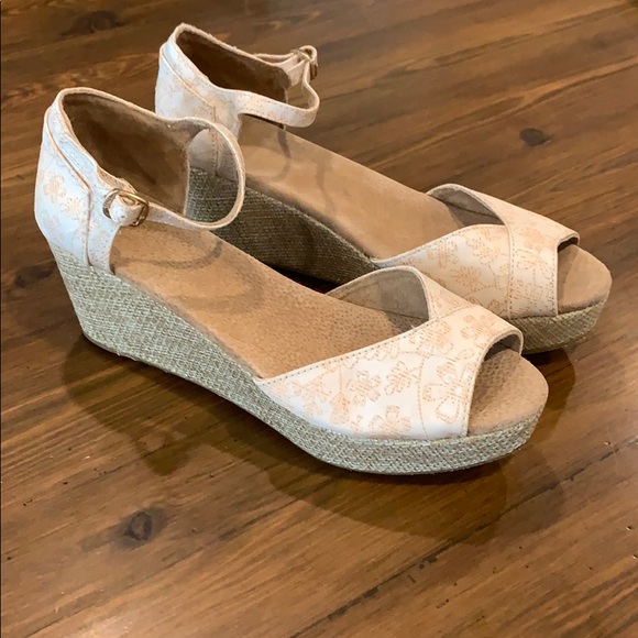 Toms Shoes - Toms New Ankle strap rose gold metallic wedges-SZ9